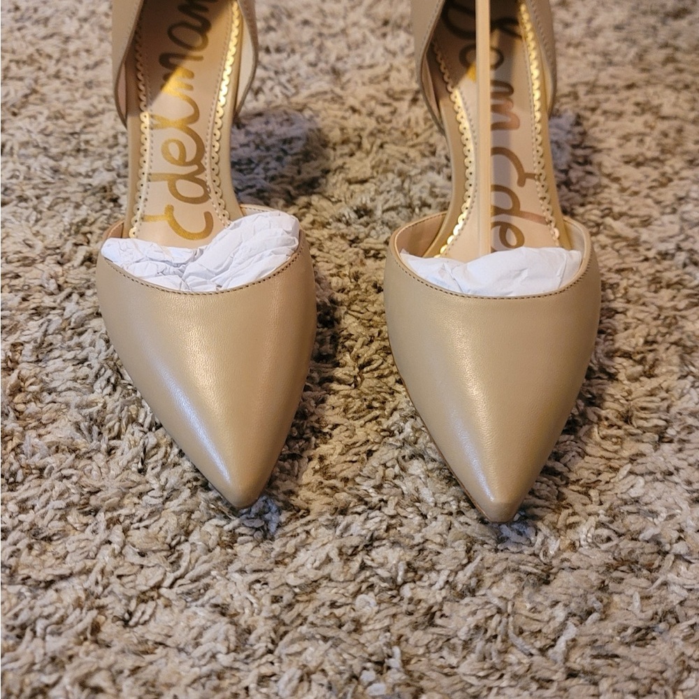 BRAND NEW…Sam Edelman Beige Pointed Toe Heels